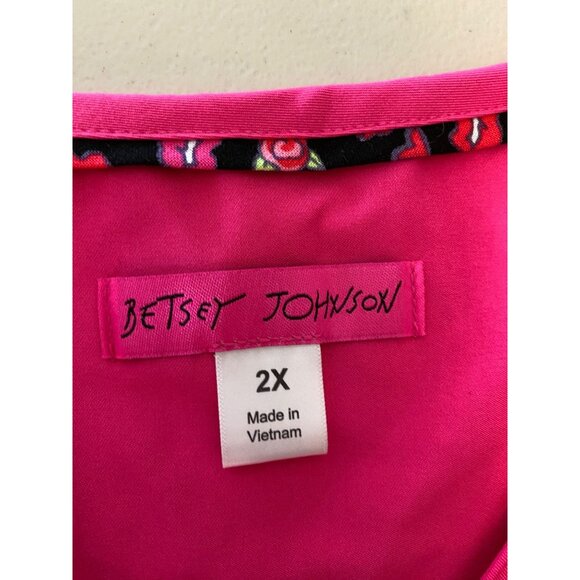 Betsey Johnson Pink Scrub Heart on sleeve Top Pockets 2X - Picture 3 of 9